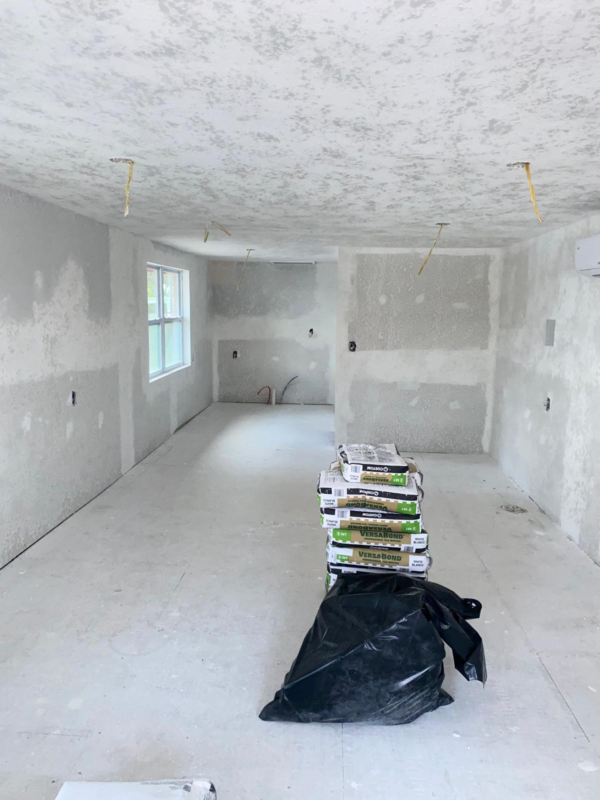 Room with popcorn ceiling texture