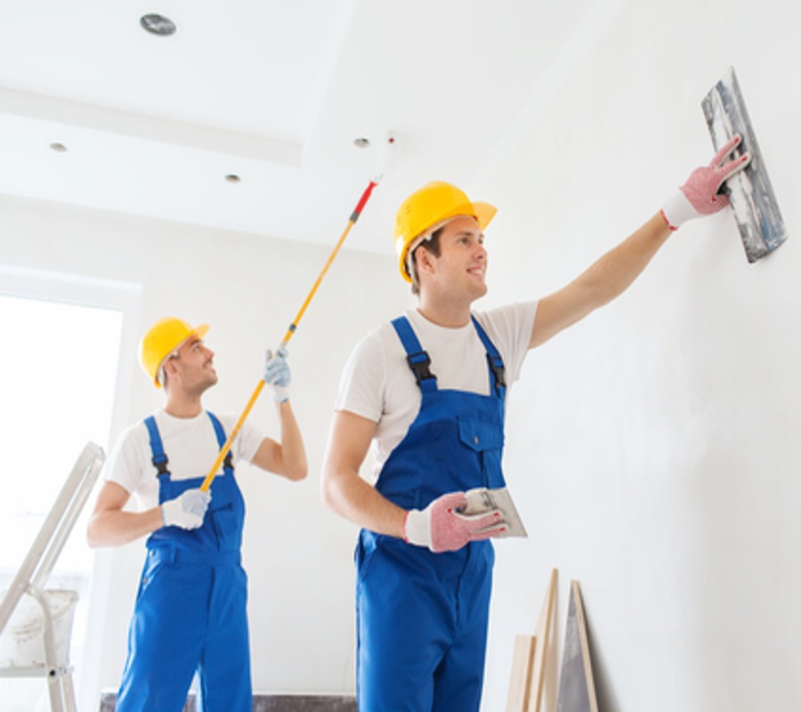 Jenrayz team working on ceiling project